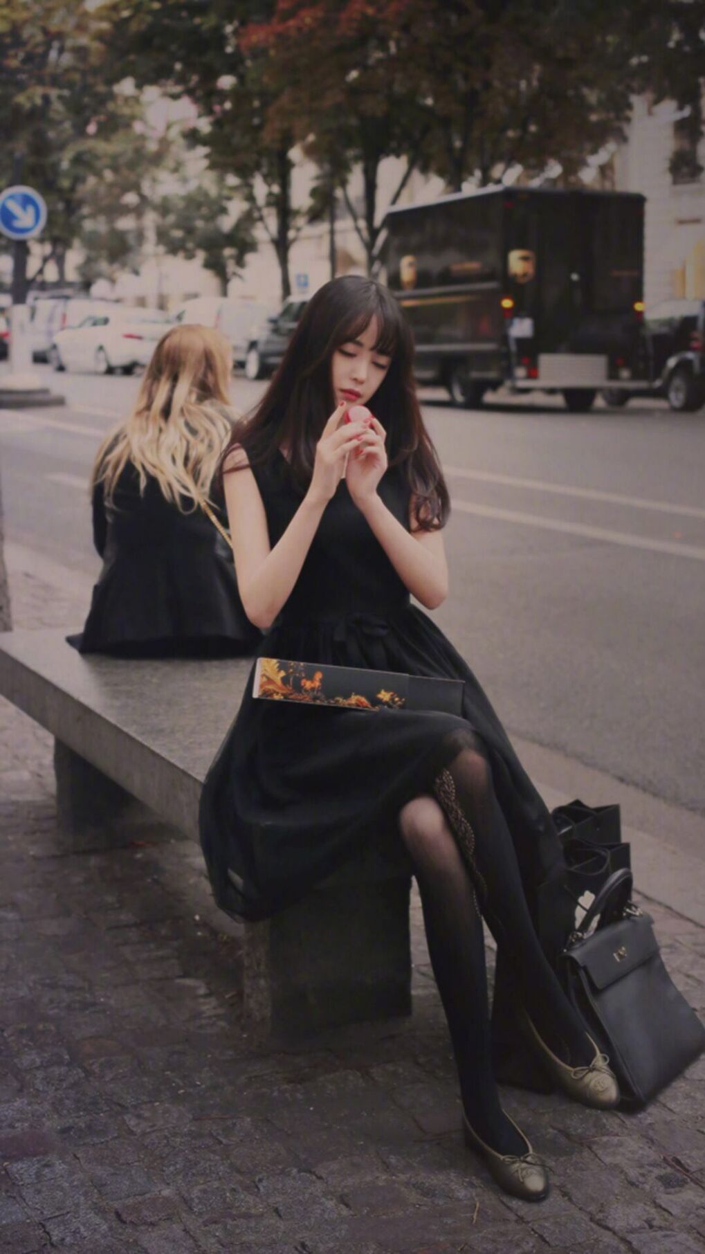 爱游戏体育APP下载-库里参加脱口秀现场气氛爆棚，库里节目