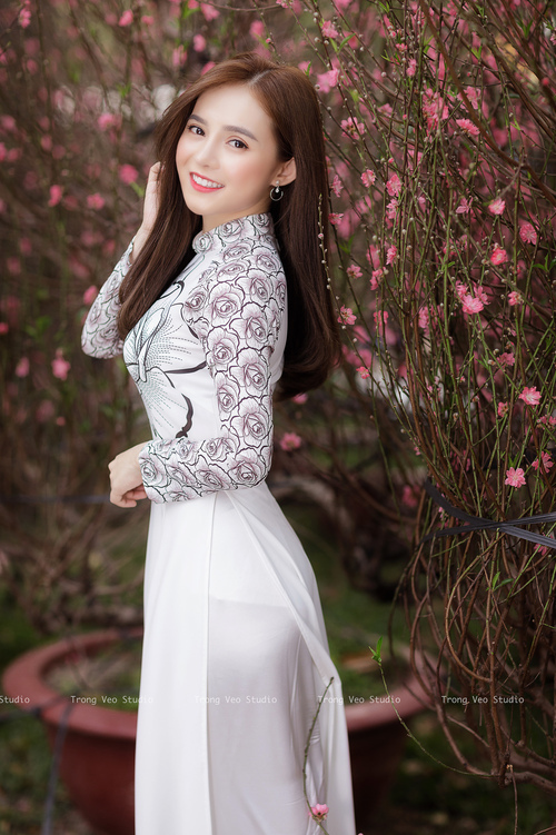 部分职业俱乐部计划建立女足梯队响应足协号召，女足队伍